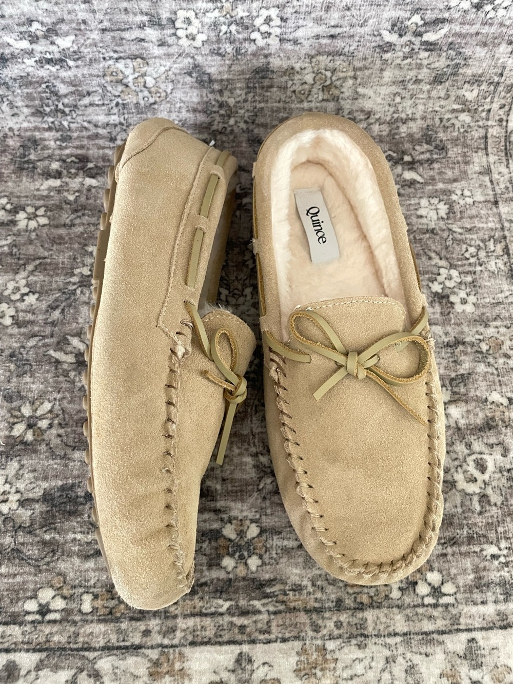 Quince Australian Shearling Moccasin Slipper Tan Suede Size 10 - Picture 4 of 9